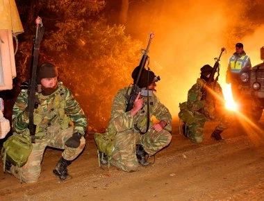 «Φωτιά» από τους Έλληνες καταδρομείς σε νυκτερινή άσκηση